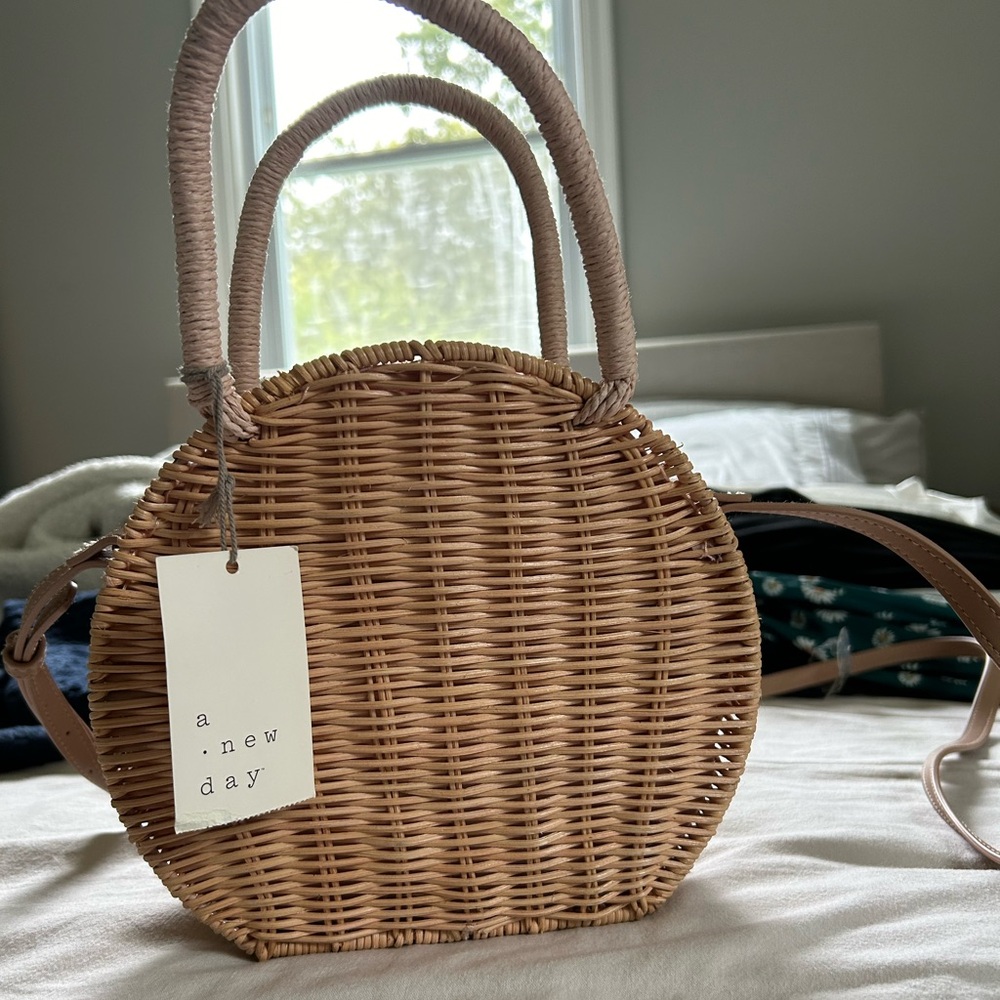 Straw purse